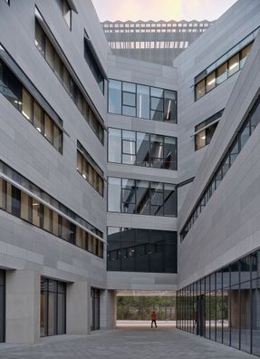 Shanghai Jiao Tong University Student Service Center