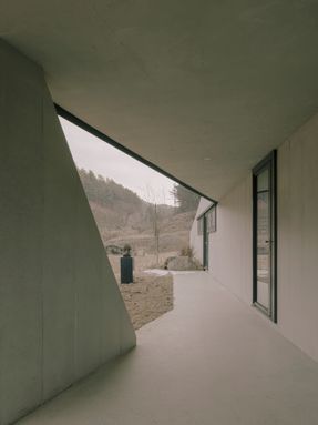 Sayuwon Park Visiting Center Gate