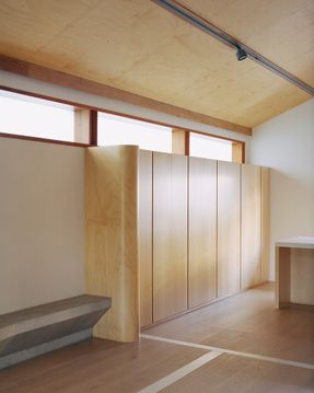 Lee House