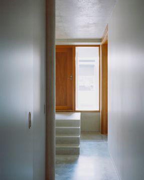 Lee House