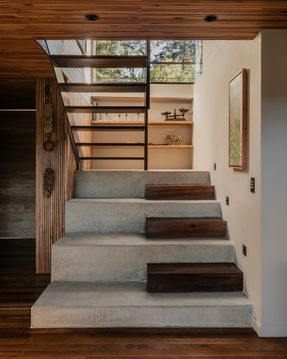 Renovation Of The Mountain House AC.