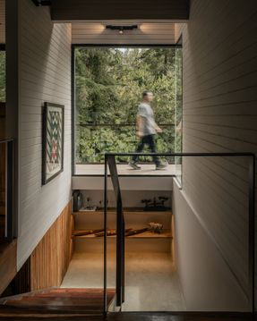 Renovation Of The Mountain House AC.