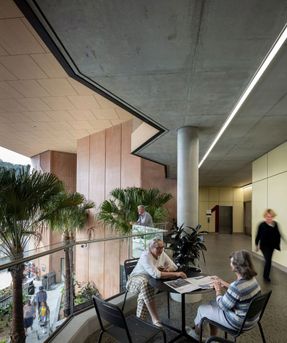 Gosford Regional Library
