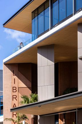 Gosford Regional Library