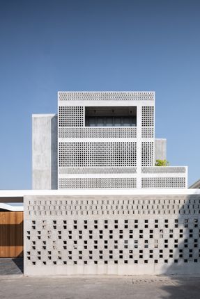 Sailom House