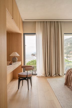Villa In Recco