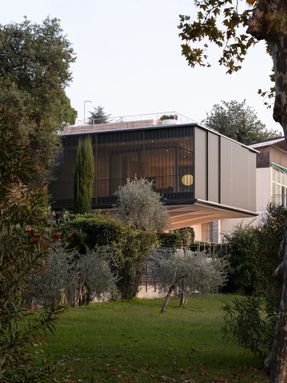 Villa EF