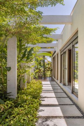 Boutique House