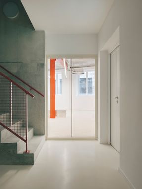 Sentier - Contemporary Workplace