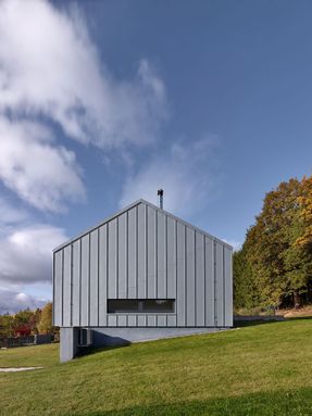 House With A Mountain View
