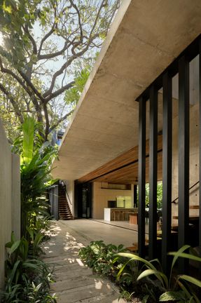 Calma House