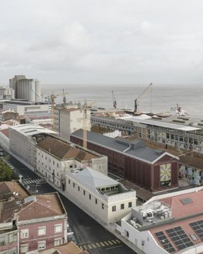 Capitão House