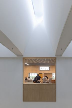 Anna Pao Sohmen Centre At Yk Pao School