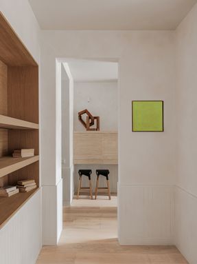 Diagonal Apartment