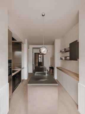 Diagonal Apartment
