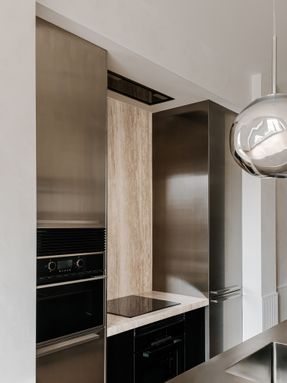 Diagonal Apartment
