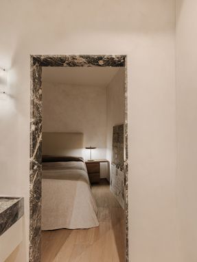 Diagonal Apartment