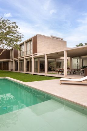 House Jeviò