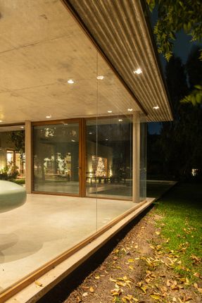 Leloir Studio Pavilion