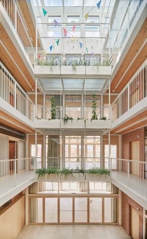 Sants Social Center