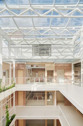 Sants Social Center