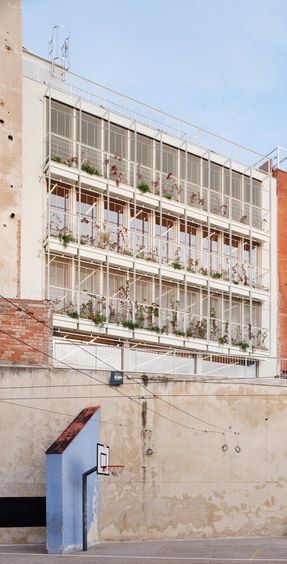 Sants Social Center