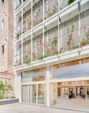 Sants Social Center