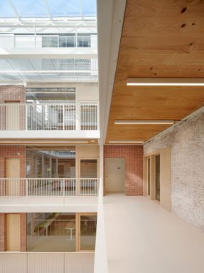 Sants Social Center