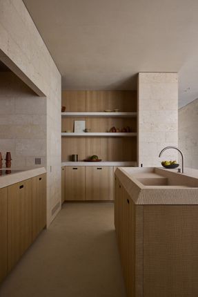 V Penthouse