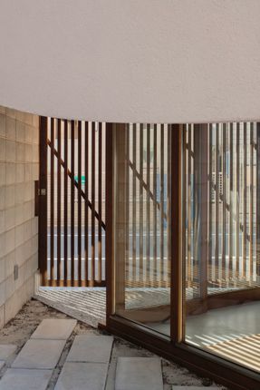 House Around The Corner In Kugahara