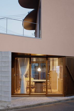 House Around The Corner In Kugahara