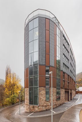 Mixed-use Office, Warehouse And Parking Building
