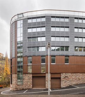 Mixed-use Office, Warehouse And Parking Building