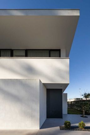 Cabreira House