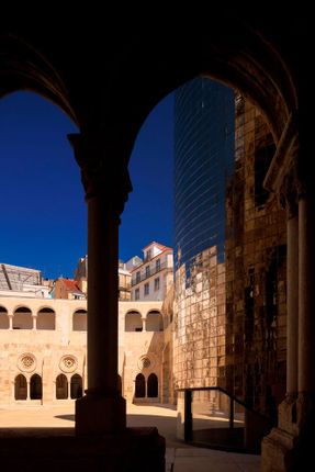 Restoration And Enhancement Of The Patriarchal Cathedral Of Lisbon, Installation Of The Archaeological Center, And Restoration Of The Upper And Lower Cloisters
