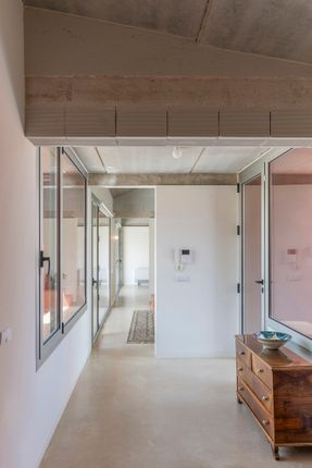 Arena Bruja House