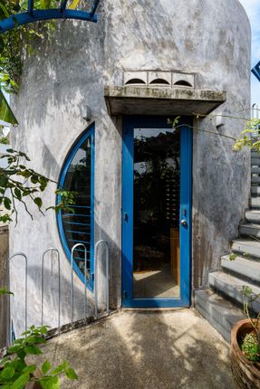 Dual-Family House