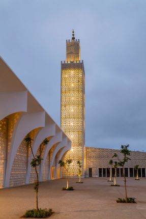 Plage Des Nations Mosque