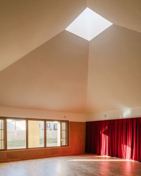 Cultural Center In Vaison-la-romaine
