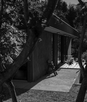 An Unfinished Domestic Device As A Threshold Between Interior And Landscape