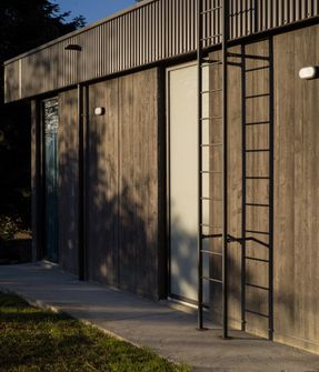 An Unfinished Domestic Device As A Threshold Between Interior And Landscape