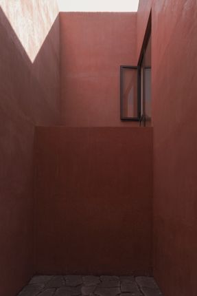 Hōsho House