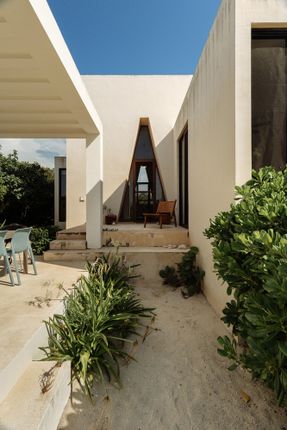 KatNap House