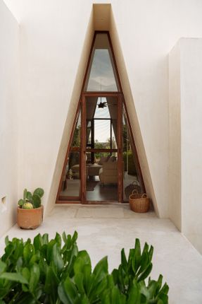 KatNap House