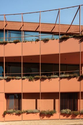 Padre Luís Cabral Building