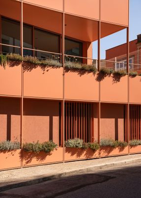 Padre Luís Cabral Building
