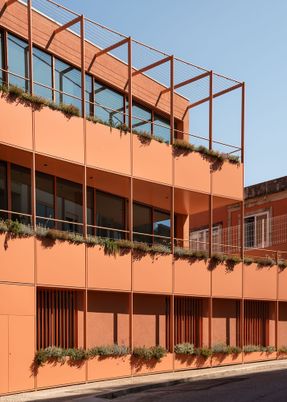 Padre Luís Cabral Building
