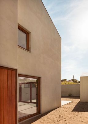 Poliedro I House