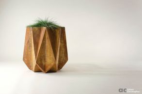 Adam Christopher Kronen 65 Flower Pot