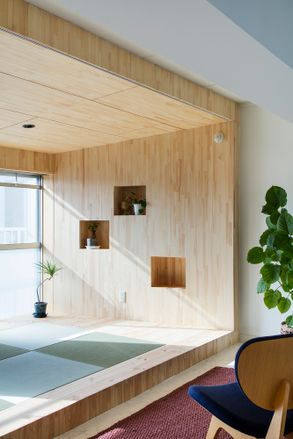Neyagawa Window / Bay Window
